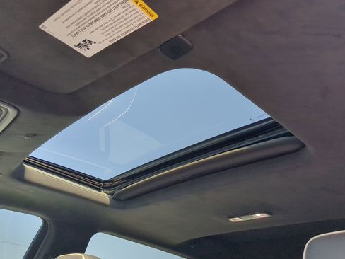 Used 2024 GMC Sierra 2500 AT4X image 18