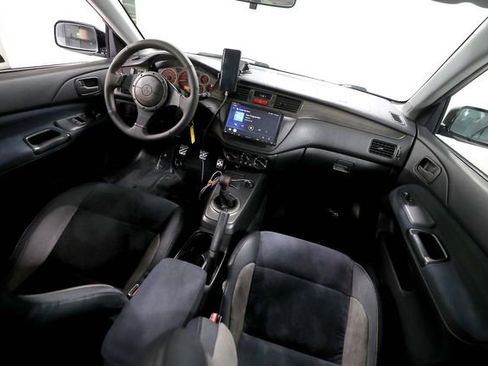Used 2006 Mitsubishi Lancer Evolution IX image 9