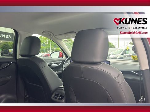 New 2025 Buick Envision Preferred image 44