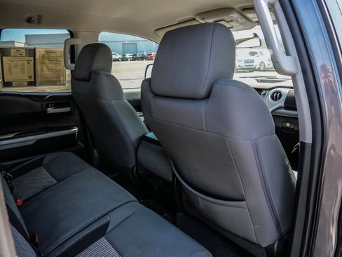 Used 2017 Toyota Tundra SR5 image 18