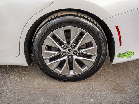 Used 2023 Toyota Mirai XLE w/ Advanced Technology Package image 7