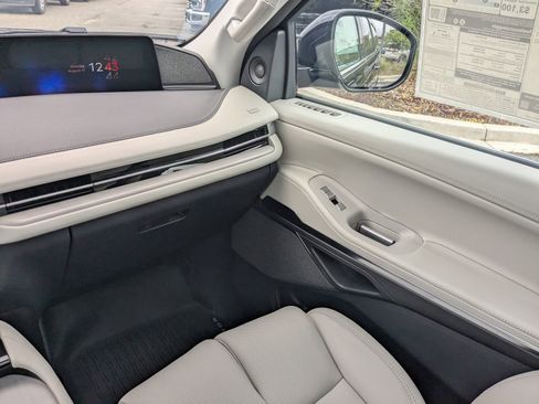 New 2025 Lincoln Navigator L Reserve image 19