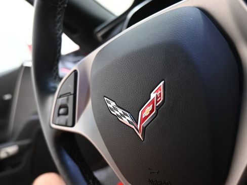 Used 2019 Chevrolet Corvette Stingray Coupe w/ 1LT RWD image 26