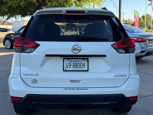 Used 2017 Nissan Rogue SV AWD/4WD image 7
