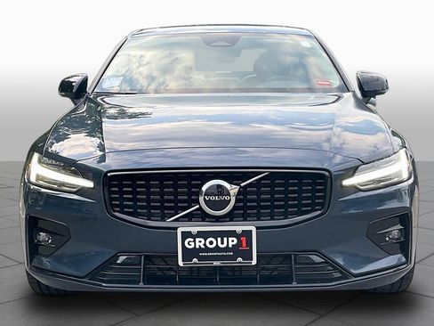 Used 2024 Volvo S60 B5 Core AWD/4WD image 3