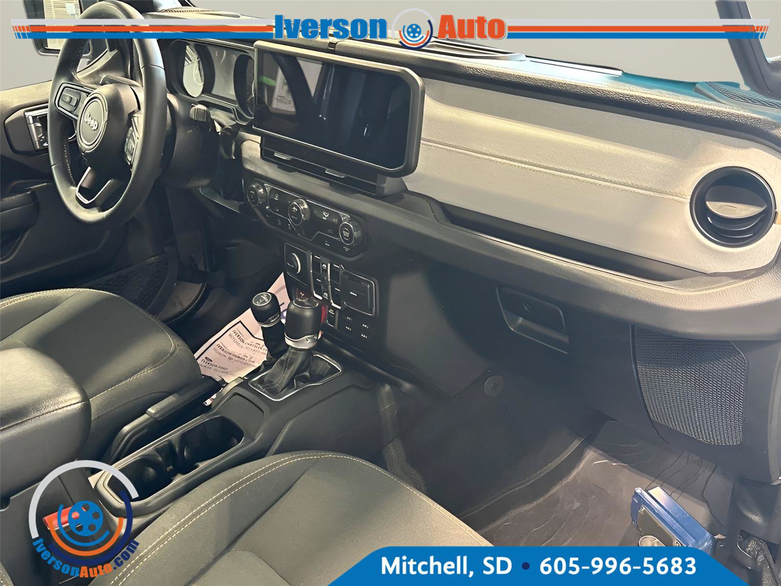 Used 2025 Jeep Wrangler Unlimited Sport AWD/4WD image 33