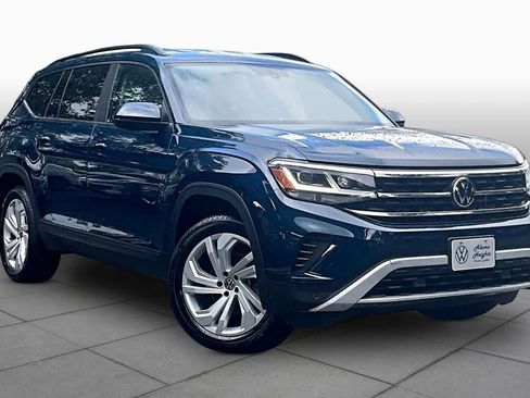 Used 2023 Volkswagen Atlas SE AWD/4WD image 3