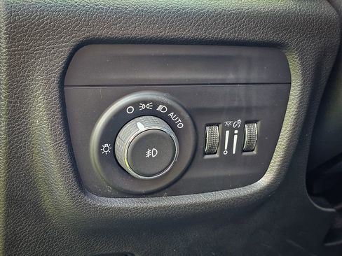 Used 2021 Jeep Grand Cherokee L Limited AWD/4WD image 15