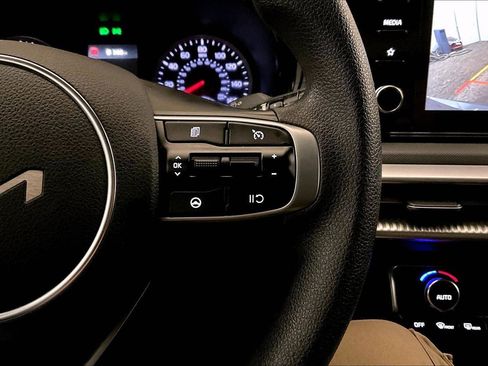 Used 2022 Kia K5 LXS image 18