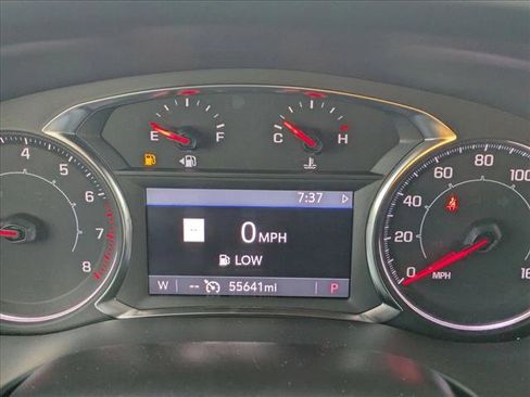 Used 2023 GMC Acadia SLT image 11