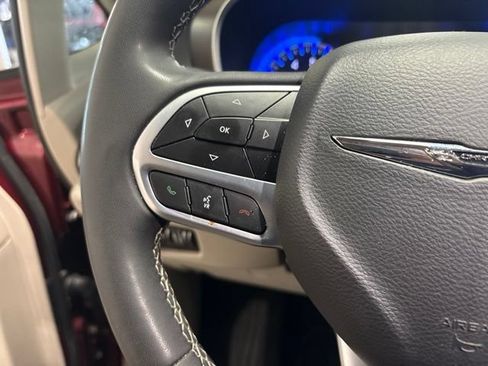 Used 2023 Chrysler Voyager LX FWD image 16