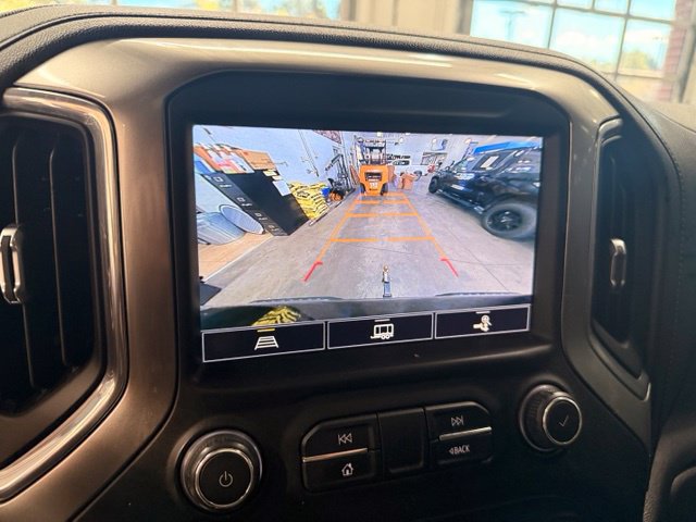 Used 2021 Chevrolet Silverado 1500 LT Trail Boss w/ Convenience Package II AWD/4WD image 17
