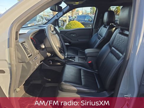 Used 2022 Nissan Frontier PRO-4X w/ Pro-4X Premium Package image 13