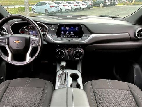 Used 2019 Chevrolet Blazer LT FWD image 16