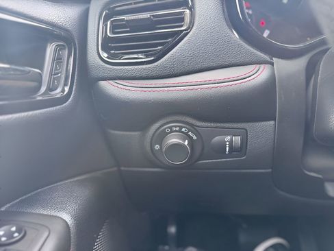 Used 2024 Dodge Durango GT image 22