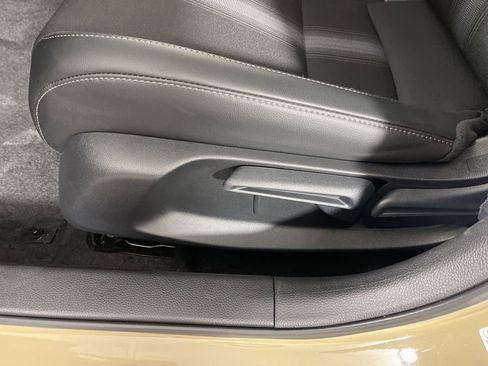 Certified 2025 Honda Civic Sport image 23