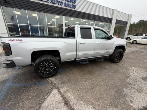 Used 2017 Chevrolet Silverado 1500 LT w/ All Star Edition image 4