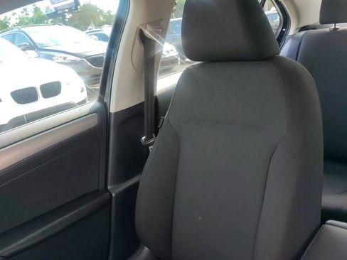 Used 2015 Volkswagen Jetta SE FWD image 5