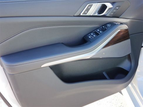 New 2026 BMW X5 xDrive40i image 8