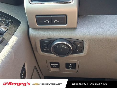 Used 2020 Ford F150 Lariat w/ Equipment Group 502A Luxury AWD/4WD image 28