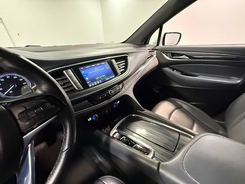 Used 2023 Buick Enclave Essence AWD/4WD image 82