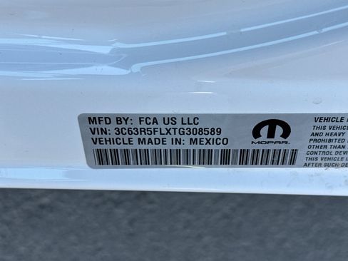 New 2026 RAM 2500 Laramie AWD/4WD image 27