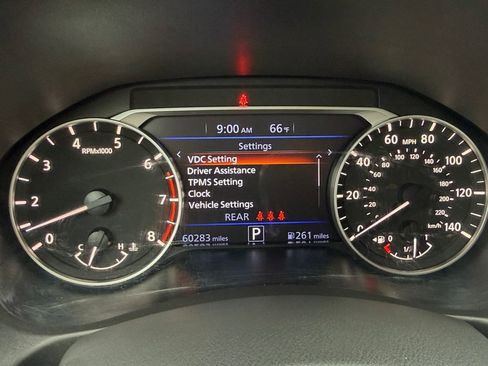 Used 2024 Nissan Altima 2.5 SV image 14