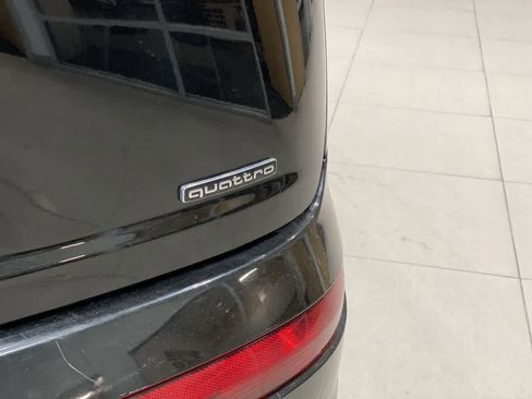 Used 2019 Audi Q7 3.0T Premium Plus image 12