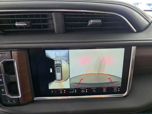 Used 2024 GMC Yukon Denali Ultimate AWD/4WD image 23
