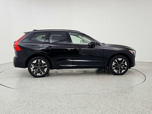 New 2026 Volvo XC60 B5 Plus w/ Protection Package Premier AWD/4WD image 4