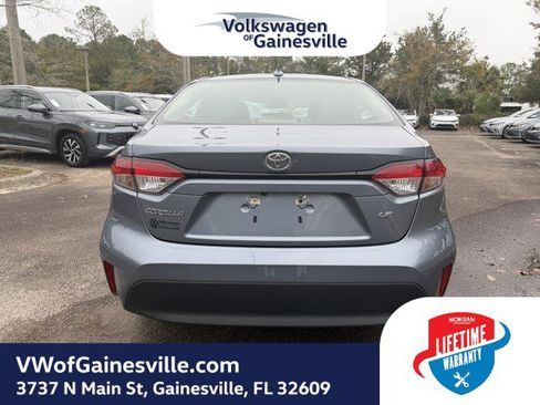 Used 2024 Toyota Corolla LE image 5