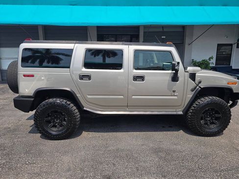 Used 2003 HUMMER H2 w/ Preferred Equipment Group AWD/4WD image 3