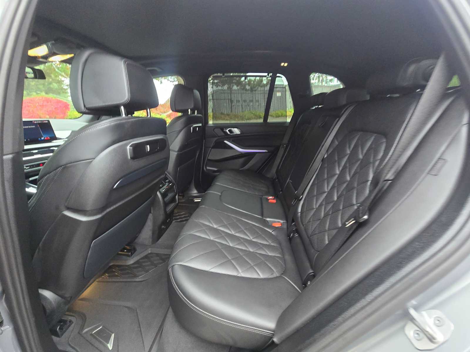 Used 2025 BMW X5 M60i AWD/4WD image 15