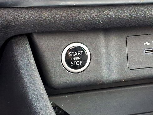 Used 2021 Nissan Rogue SV w/ Premium Package FWD image 23