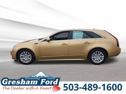 Used 2013 Cadillac CTS Wagon RWD image 2