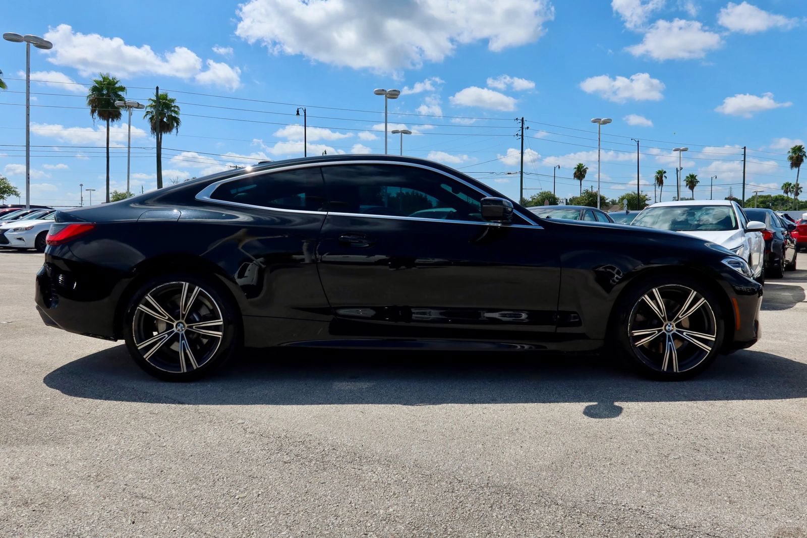 Used 2022 BMW 430i Coupe w/ Convenience Package RWD image 2