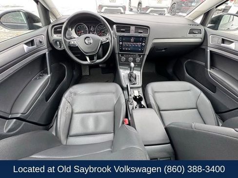 Used 2018 Volkswagen Golf SE image 13