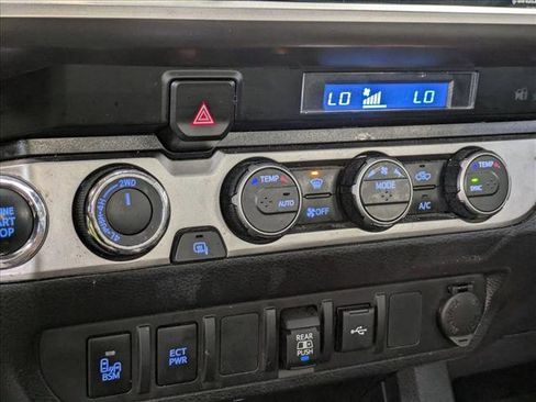 Used 2023 Toyota Tacoma SR5 w/ Technology Package image 8