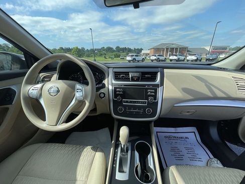 Used 2017 Nissan Altima 2.5 S w/ Power Driver Seat Package FWD image 10