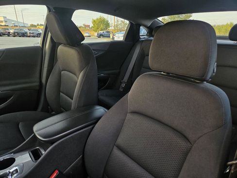 Used 2024 Chevrolet Malibu LT image 23