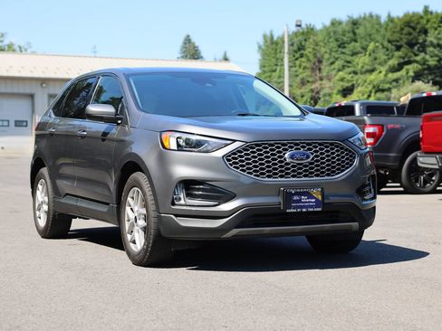 Certified 2023 Ford Edge SEL w/ Convenience Package AWD/4WD image 3