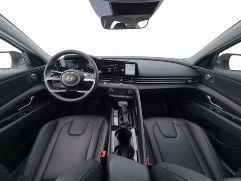 New 2026 Hyundai Elantra Limited image 8