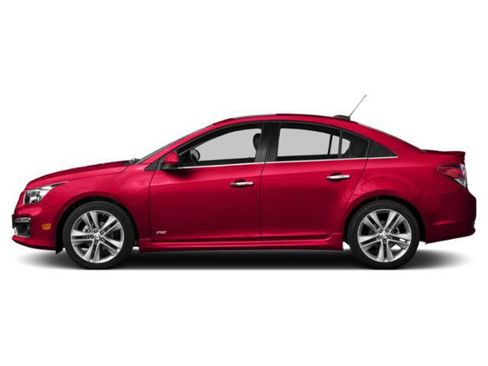 Used 2015 Chevrolet Cruze LT FWD image 3