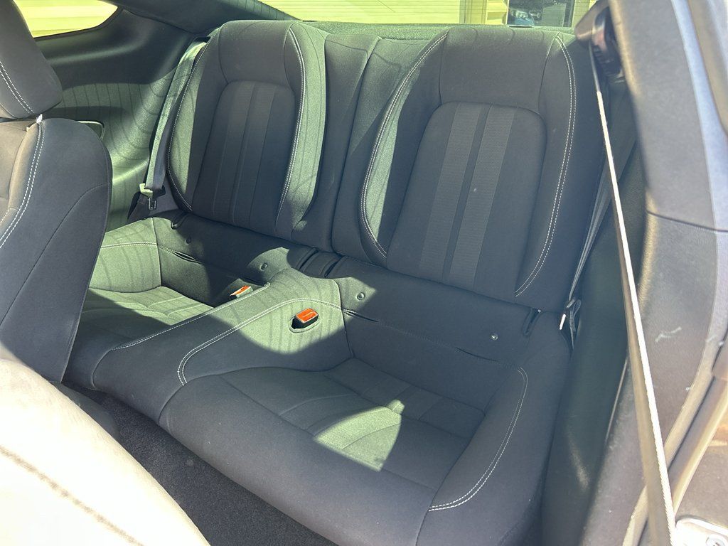 Used 2019 Ford Mustang Coupe RWD image 10