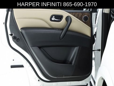 Used 2024 INFINITI QX80 Premium Select w/ Cargo Package image 18