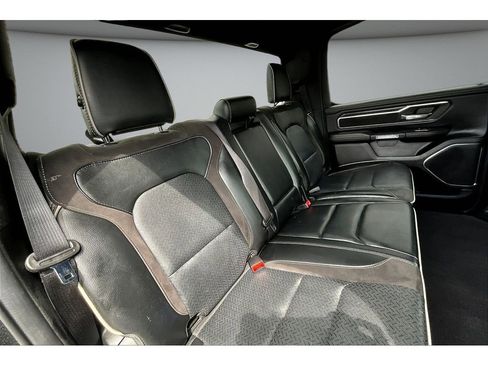 Used 2024 RAM 1500 Laramie image 24