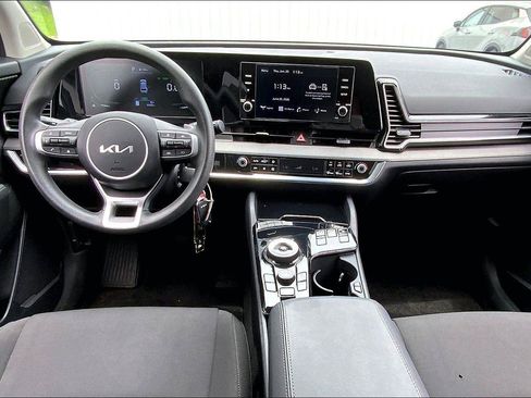 Used 2023 Kia Sportage LX AWD/4WD image 12