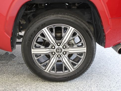 Used 2023 Toyota Tundra Capstone AWD/4WD image 11