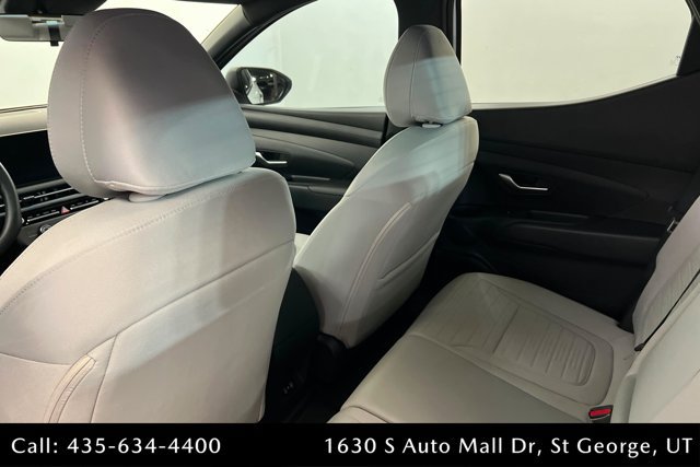 Used 2025 Hyundai Santa Cruz SE AWD/4WD image 19