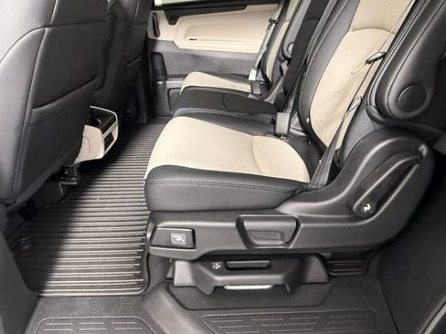 Used 2026 Honda Odyssey Elite image 37